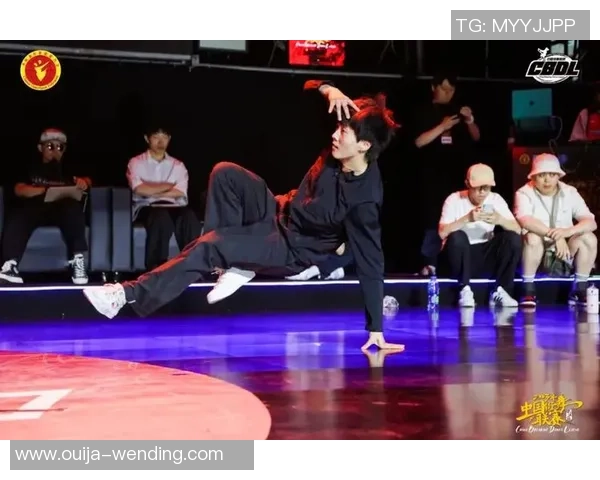 我国街舞联赛总决赛钱成、郭朴夺冠 我国街舞联赛总决赛钱成、郭朴夺冠