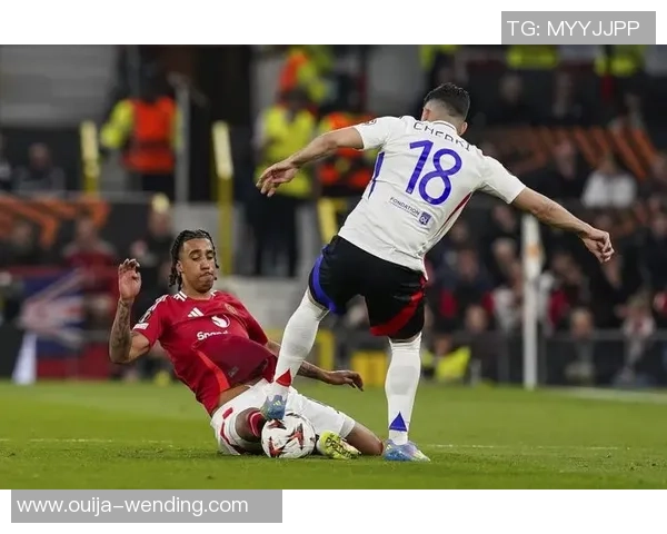 曼晚:阿莫林在高层会晤中表明,不会将拉什福德列入未来方案 曼晚:阿莫林在高层会晤中表明,不会将拉什福德列入未来方案