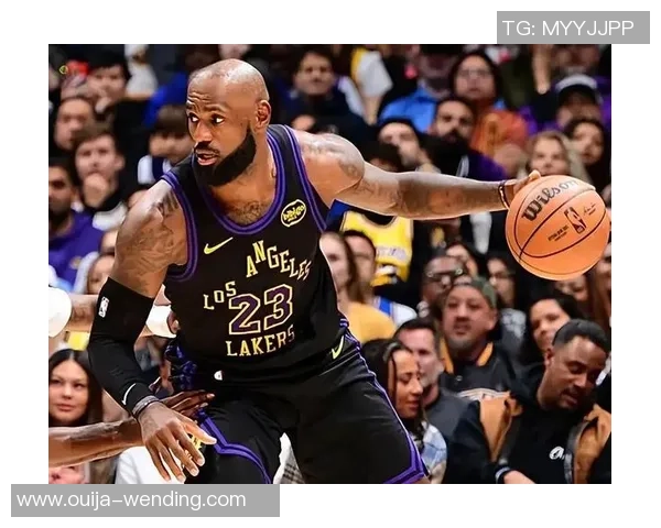 湖人客场惨败夜，父子体现引热议，詹姆斯回归前现起色